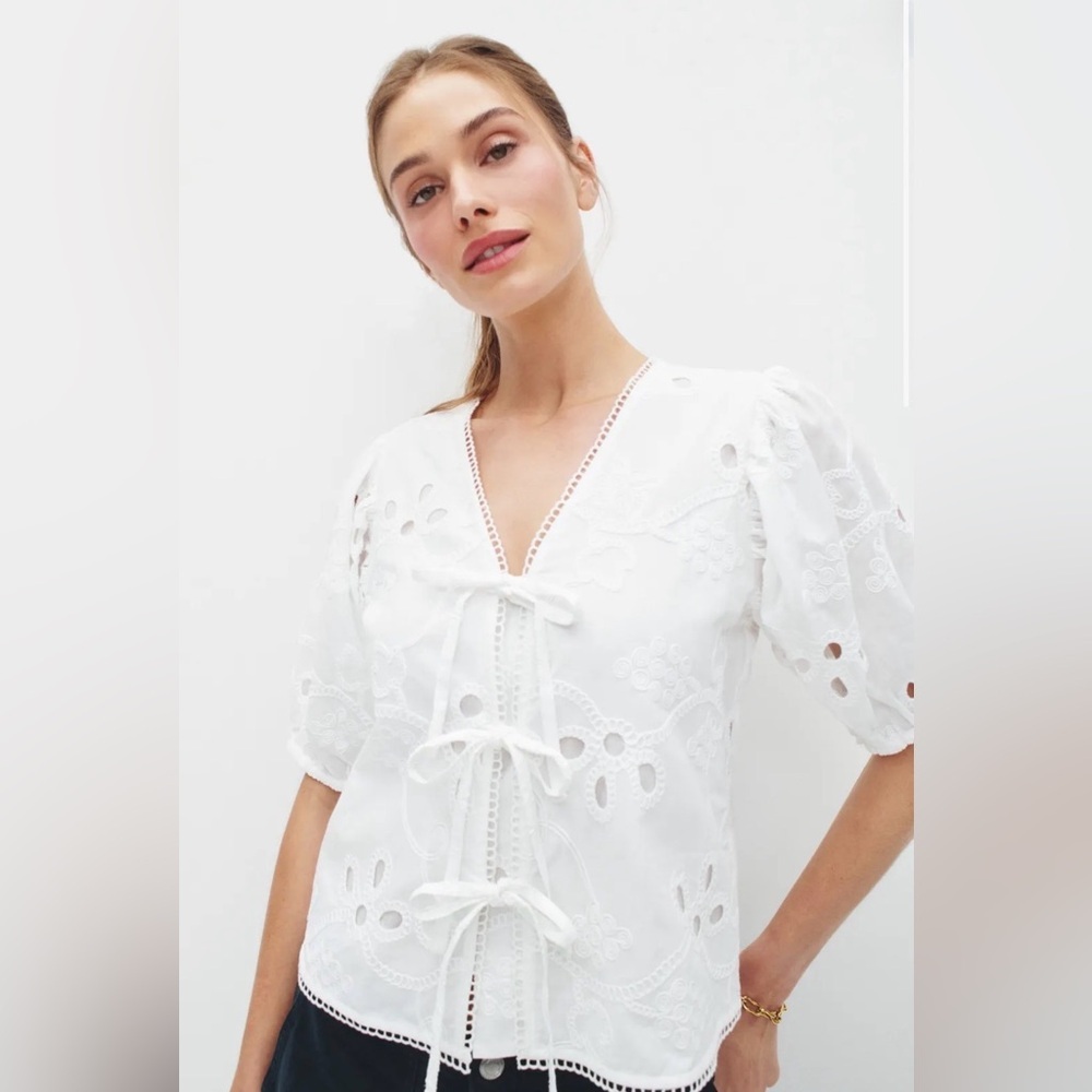 NWT CeCe Embroidered Puff Sleeve Cotton Top Large